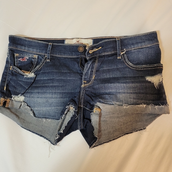 Hollister Medium Wash Denim Jean Shorts - Picture 5 of 11